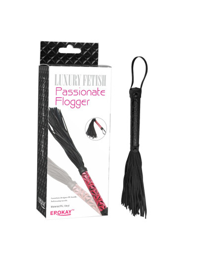 Чёрная многохвостая кожаная плетка Passionate Flogger - 39 см.