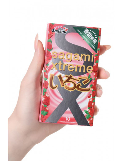 Презервативы Sagami Xtreme Strawberry c ароматом клубники - 10 шт.