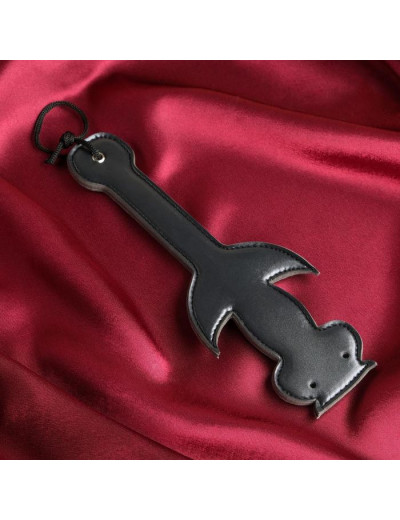 Черная кожаная шлепалка  Чёртик  - 28,5 см.